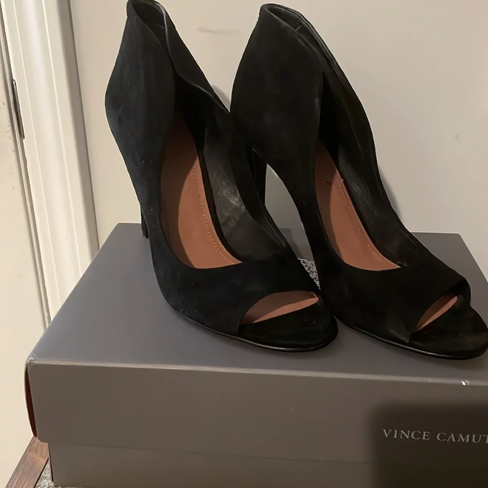 Vince Camuto Karolynn Heels Size 10M Black Suede Open Toe Tall Back - Picture 11 of 13